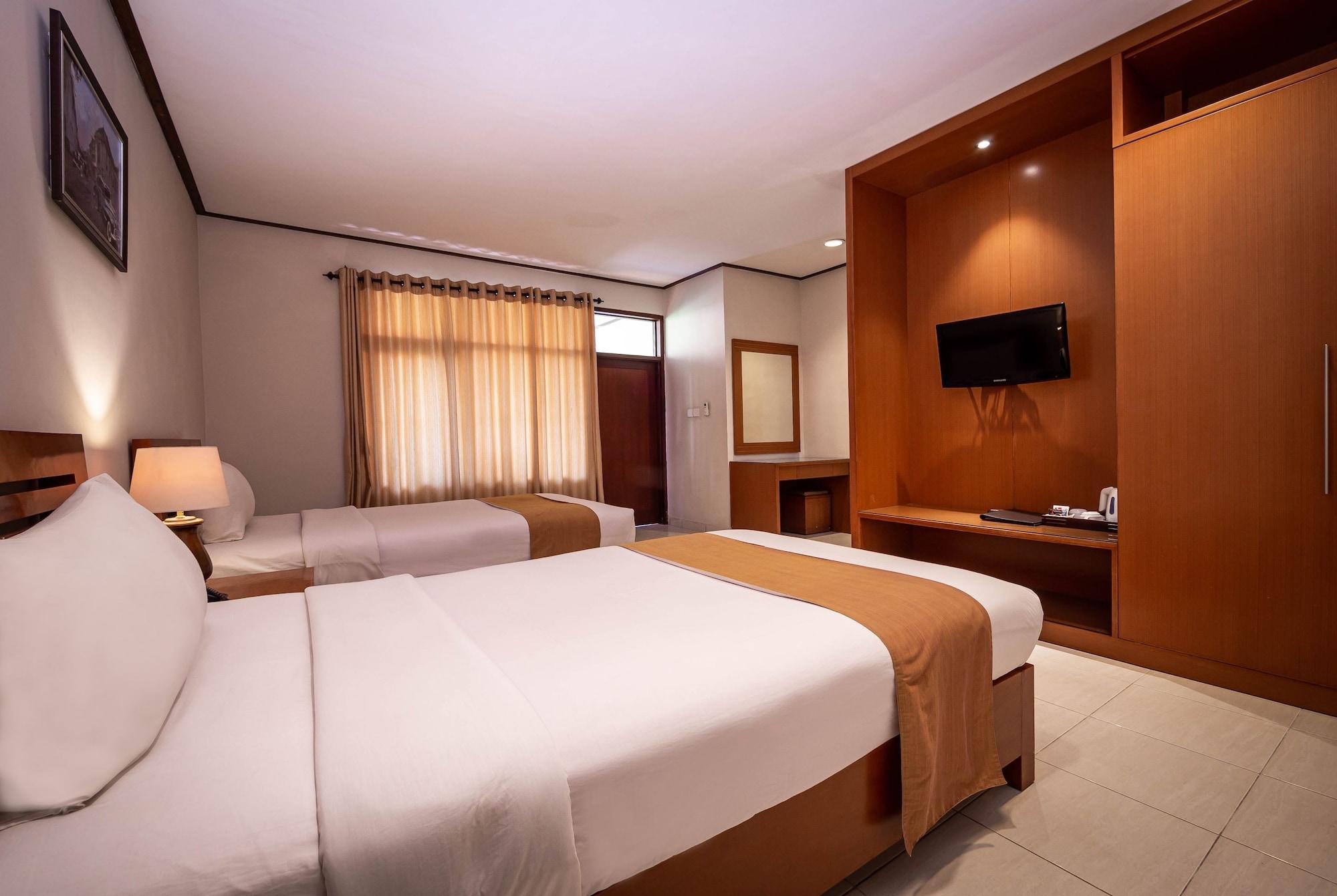 Yulia Kuta Kuta Lombok