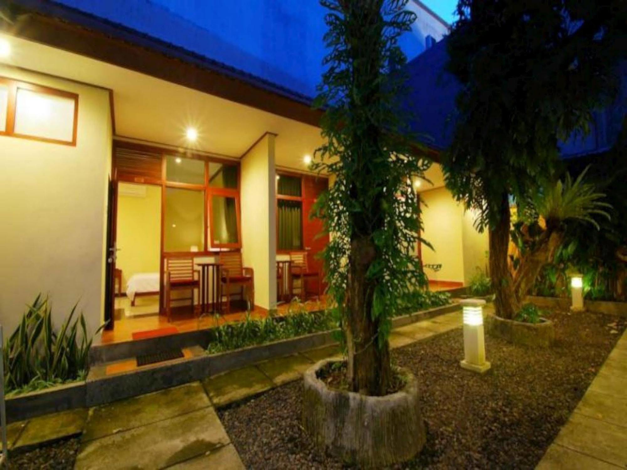 Yulia Kuta Hotel Kuta Lombok