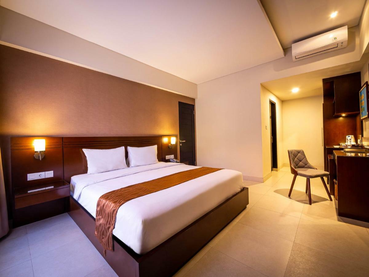 Yulia Kuta Hotel