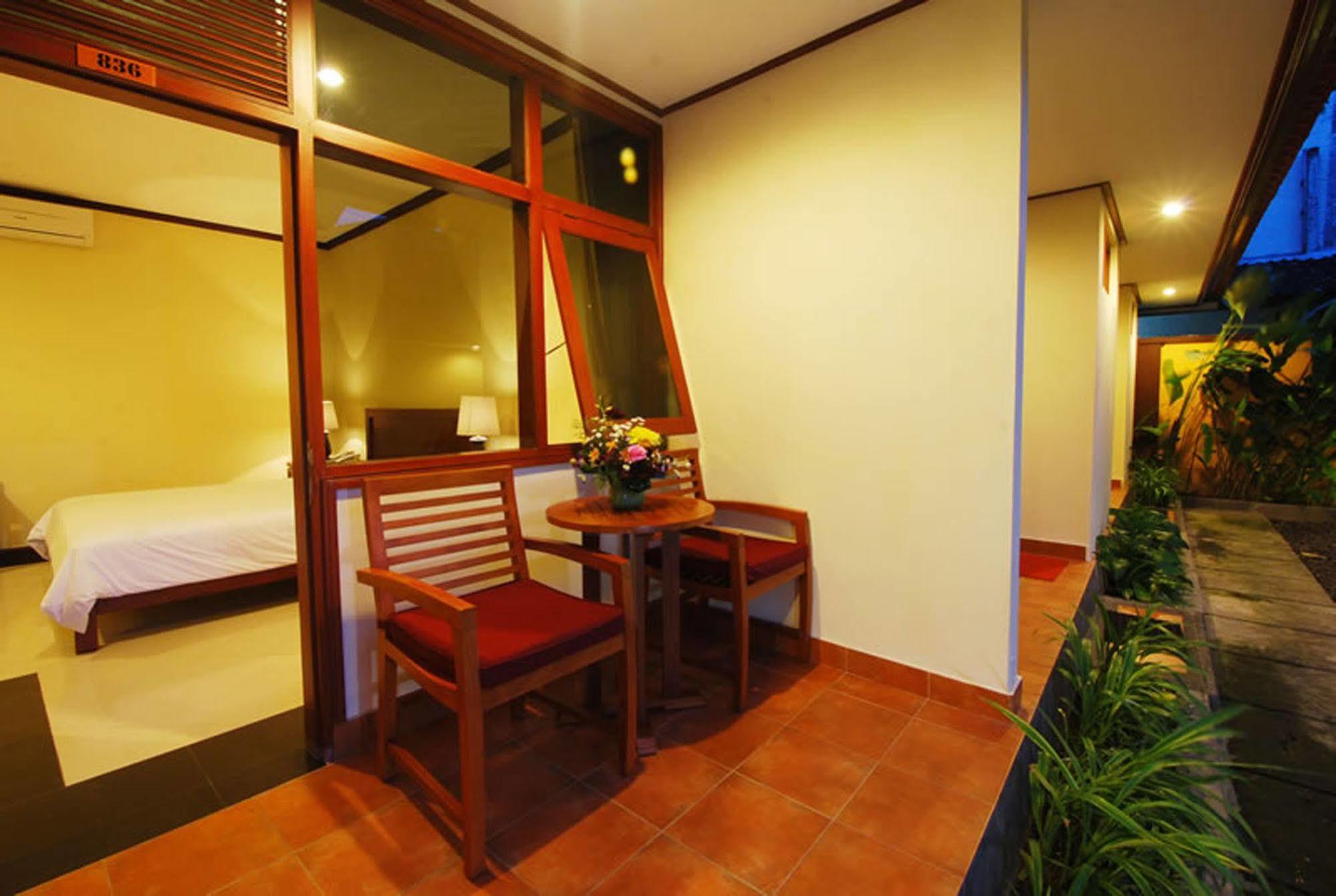 Yulia Kuta 3* Kuta (Bali)